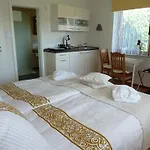 Donautaler Wohlfuehloase Апартаменты *